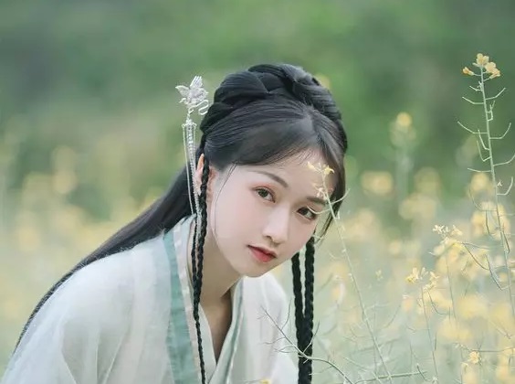 Chuyện 12 cung Hoàng đạo: Bảo Bình đầu óc để trên mây, có tính cả thèm chóng chán
