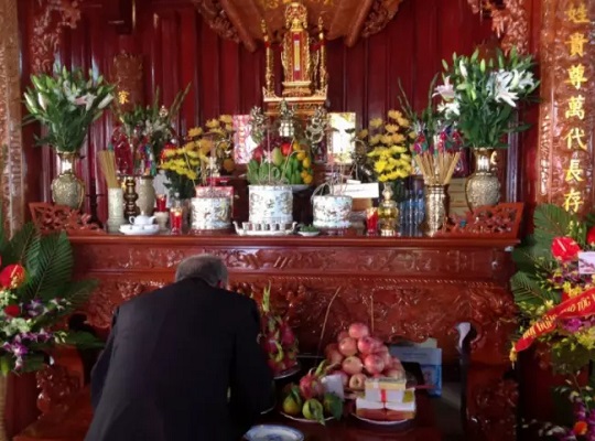 Dọn bàn thờ trước hay sau ông Công ông Táo để không phạm đại kỵ?